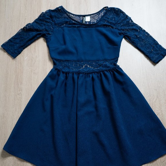 H&M Divided Half-Sleeve Blue Mini Dress - Picture 1 of 4